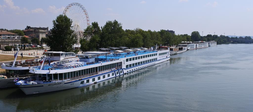 Hotel Innova Cardabella Avignon Exterior photo