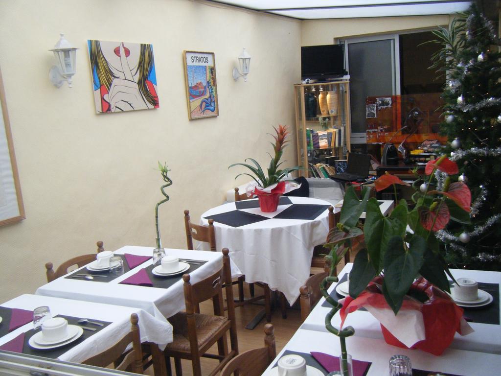 Hotel Innova Cardabella Avignon Exterior photo